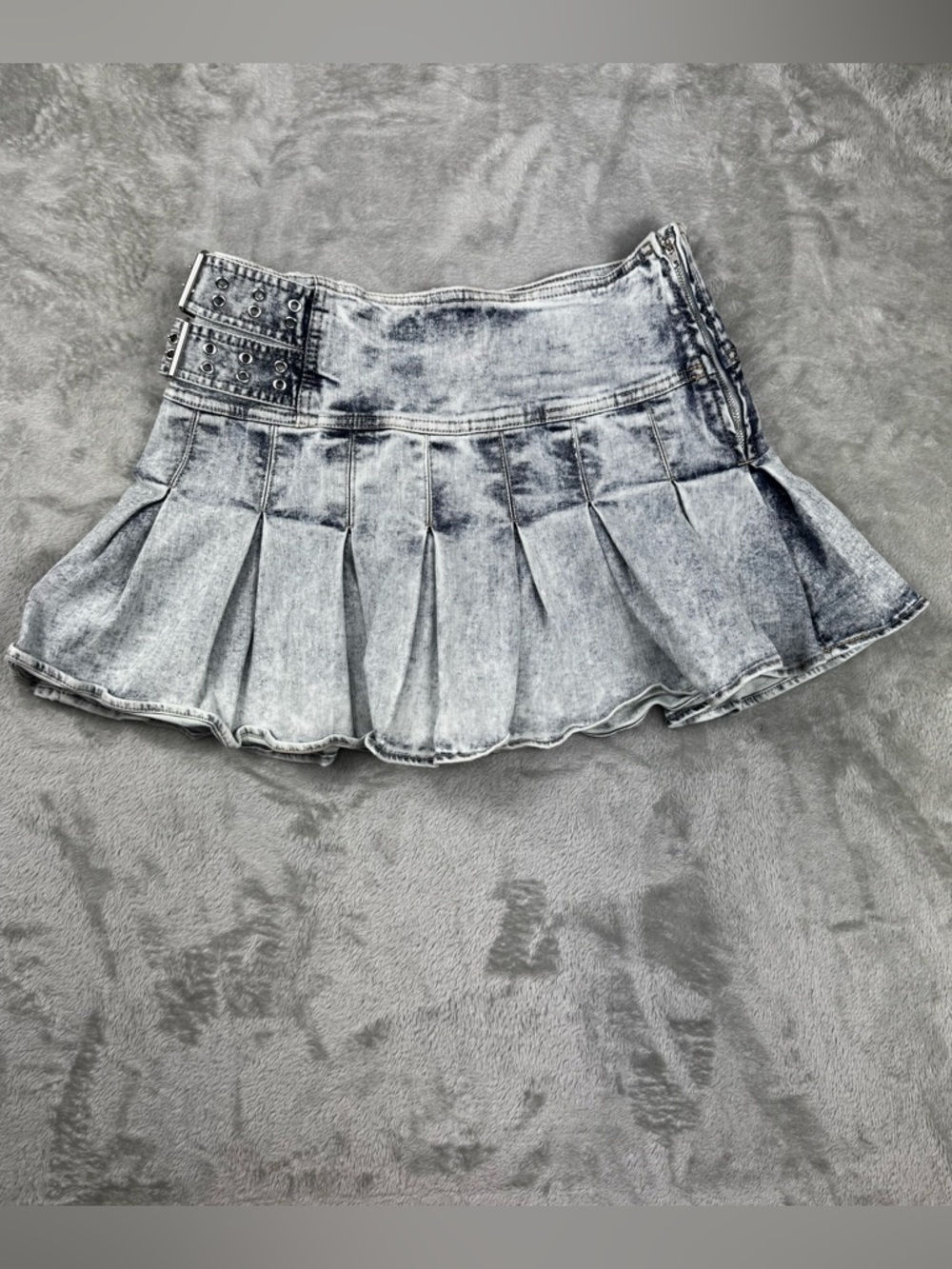 Love tree denim buckle skirt sz M